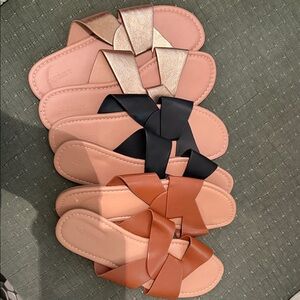 Old Navy Women's Sandals - Black, Tan, and Gold